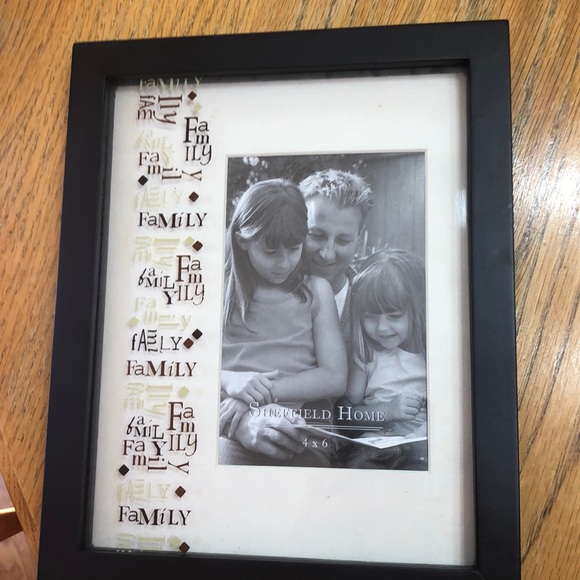 Family frame 4โx 6โ NWOT - Picture 5 of 10